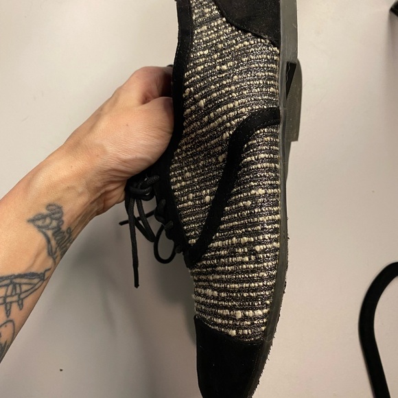 BAMBOO Women's Black and Cream Loafers - Picture 4 of 5